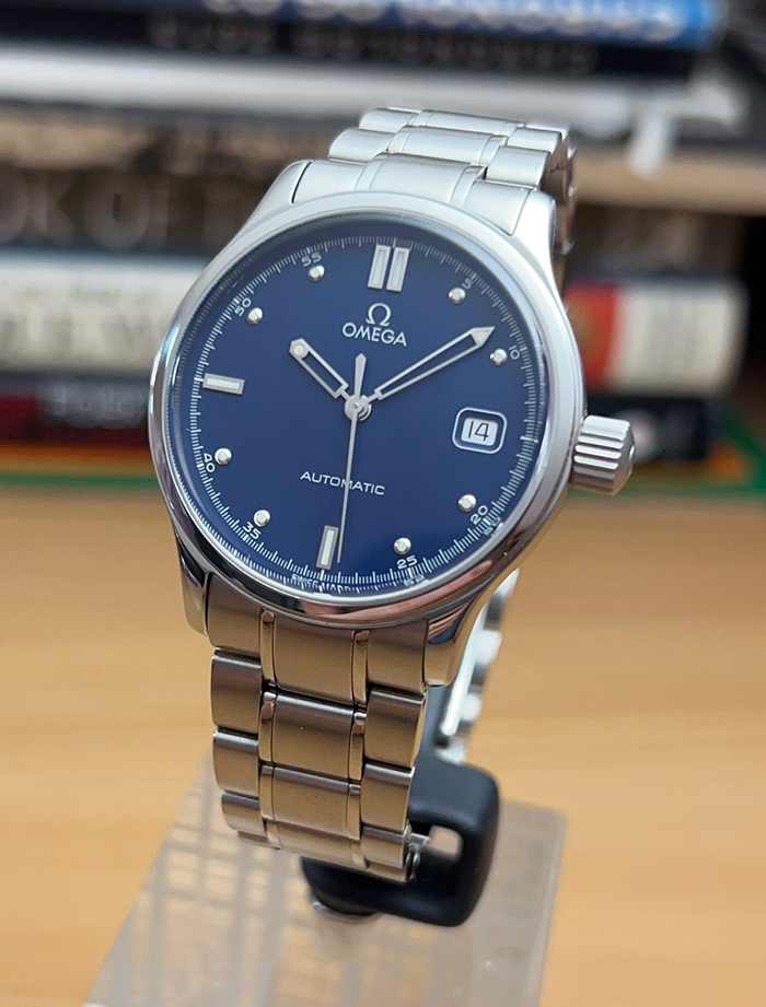 Blue Omega Classic Date Ref. 5203.80